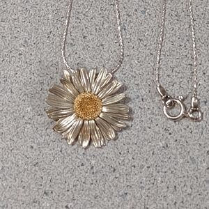 925/14k French Daisy Necklace